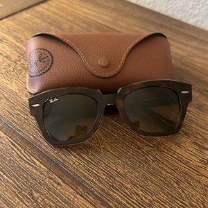 NWOT Ray-Ban Statestreet tortoise sunglasses
